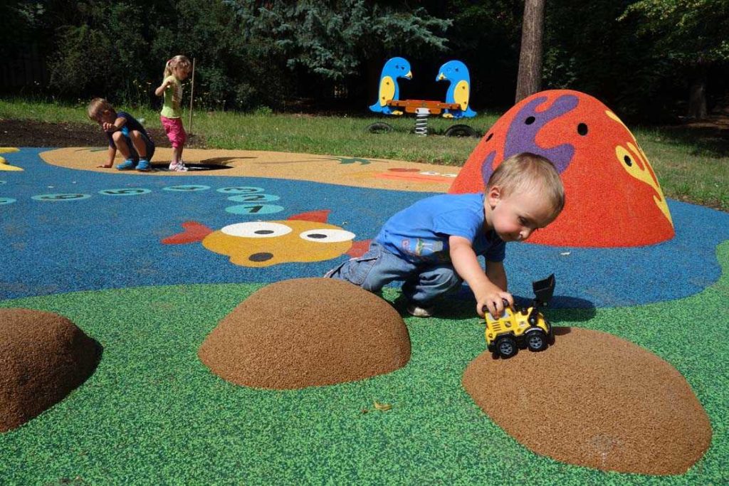 Place zabaw - nawierzchnie sensoryczne
